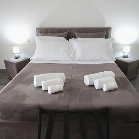 Casa de hóspedes Airport Grey 3*