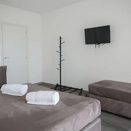 Airport Grey 3* Bari