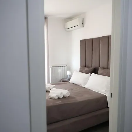 Casa de hóspedes Airport Grey 3*