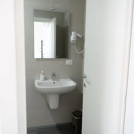 Airport Grey 3*