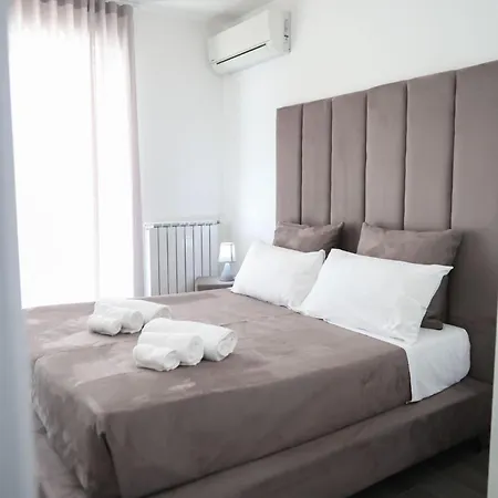 Airport Grey 3* Bari