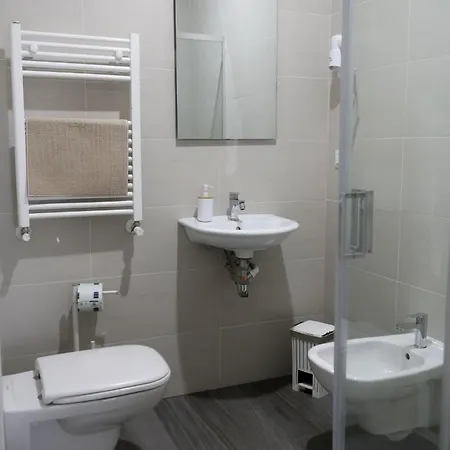 Airport Grey 3*