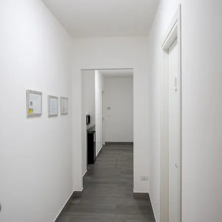 Airport Grey 3*