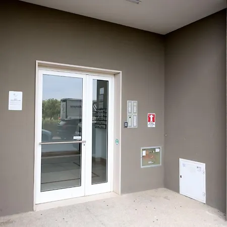 Pensiune Airport Grey 3*